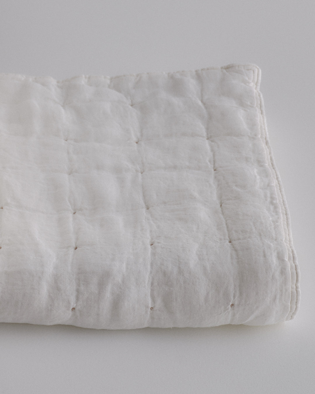 Basix Linen Coverlet - Ayrton