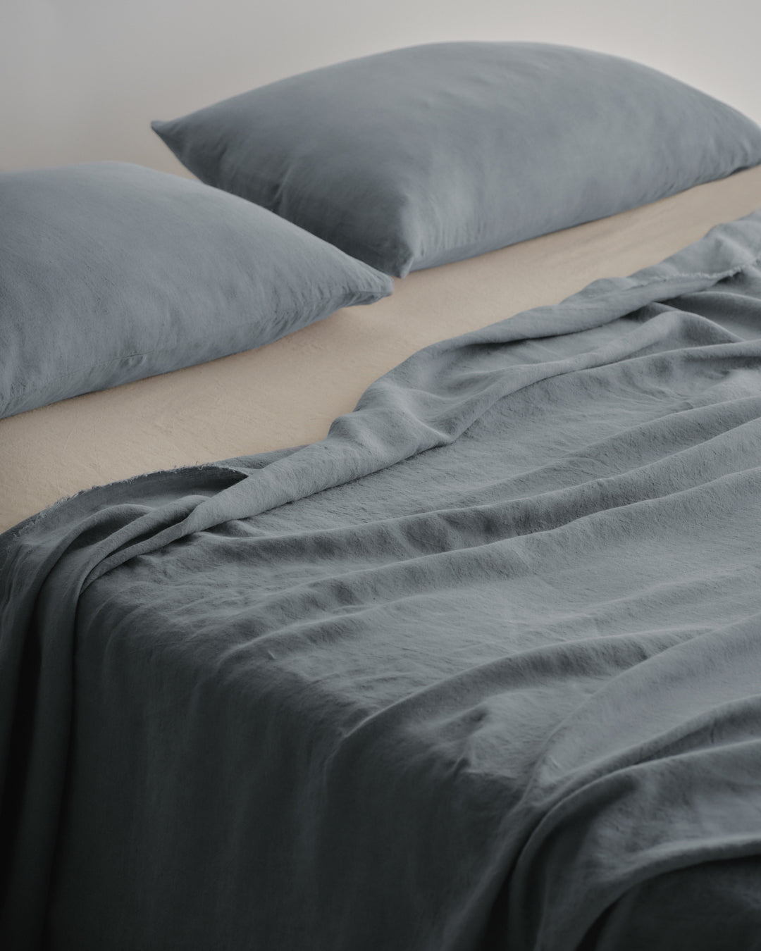 Basix Linen Pillowcase | Deep Sea Blue