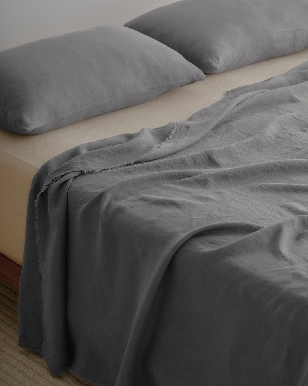 Basix Linen Pillowcase | Charcoal Grey