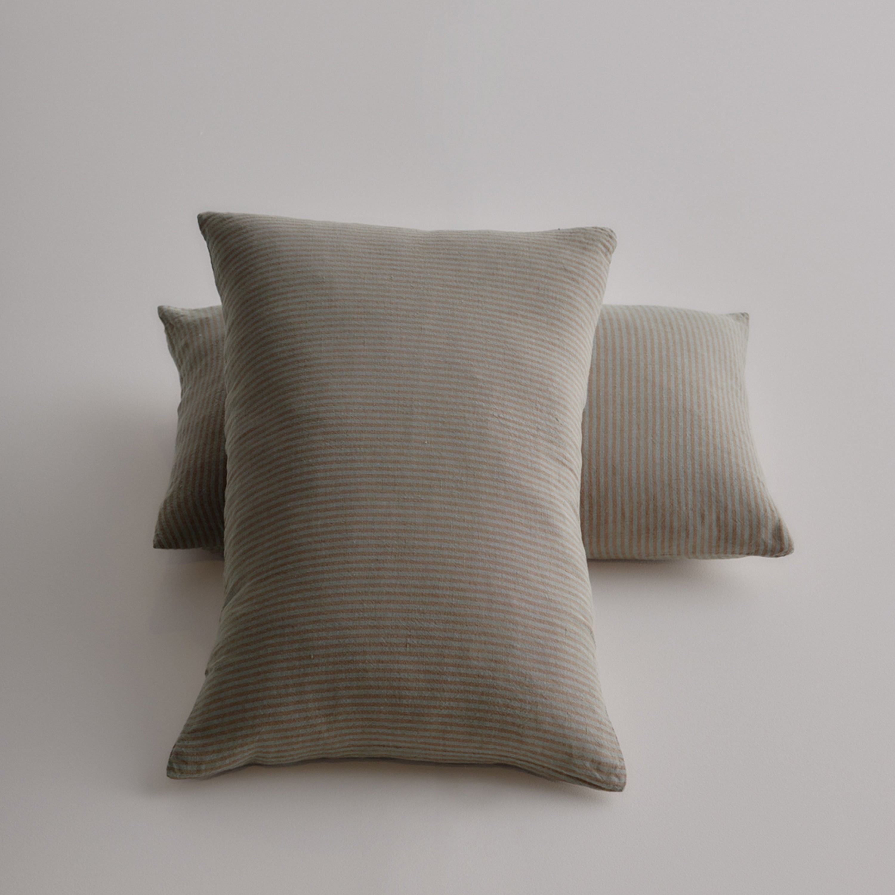 Basix Stripe Linen Pillow - Mare/Bere
