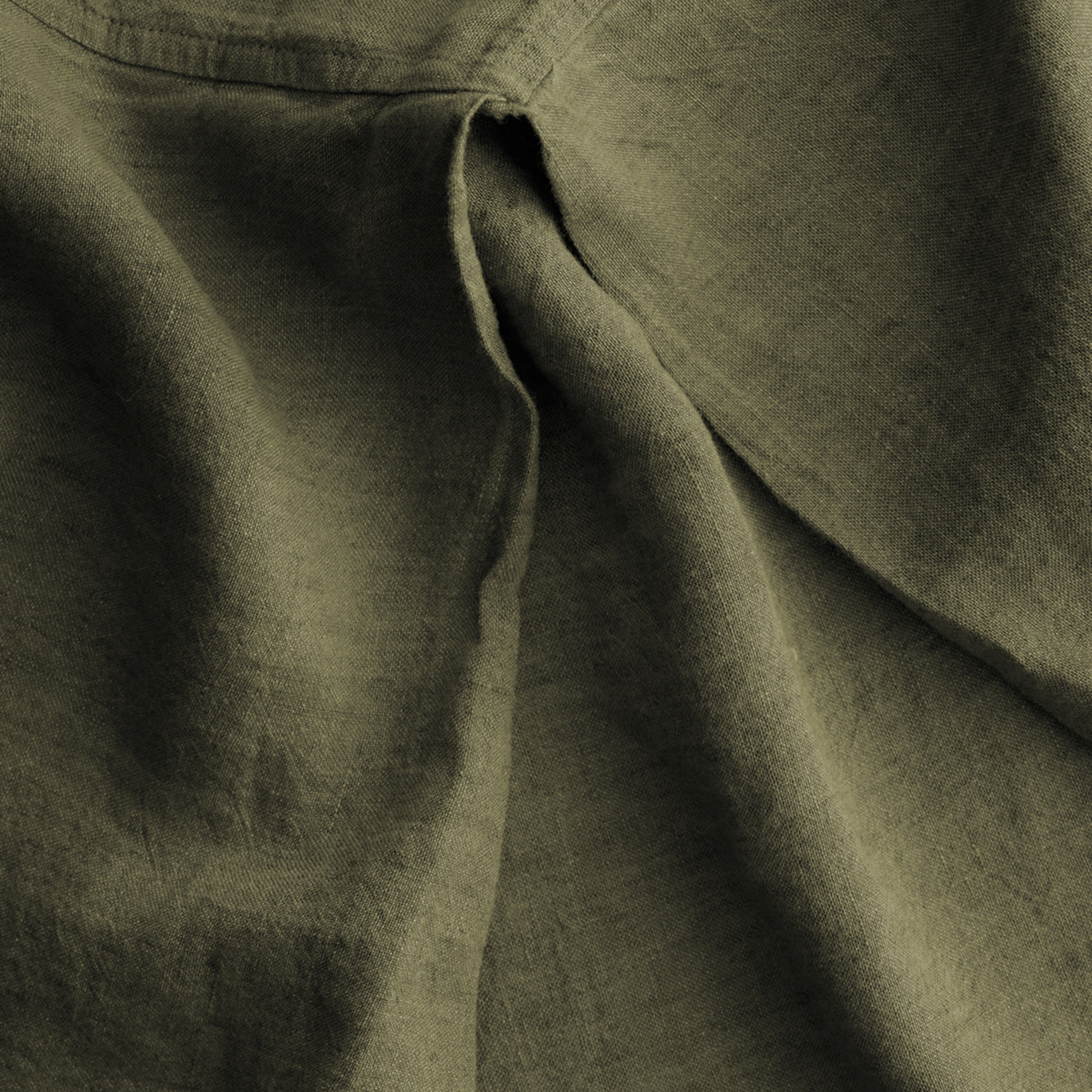 Basix Linen Bed Skirt - Armee