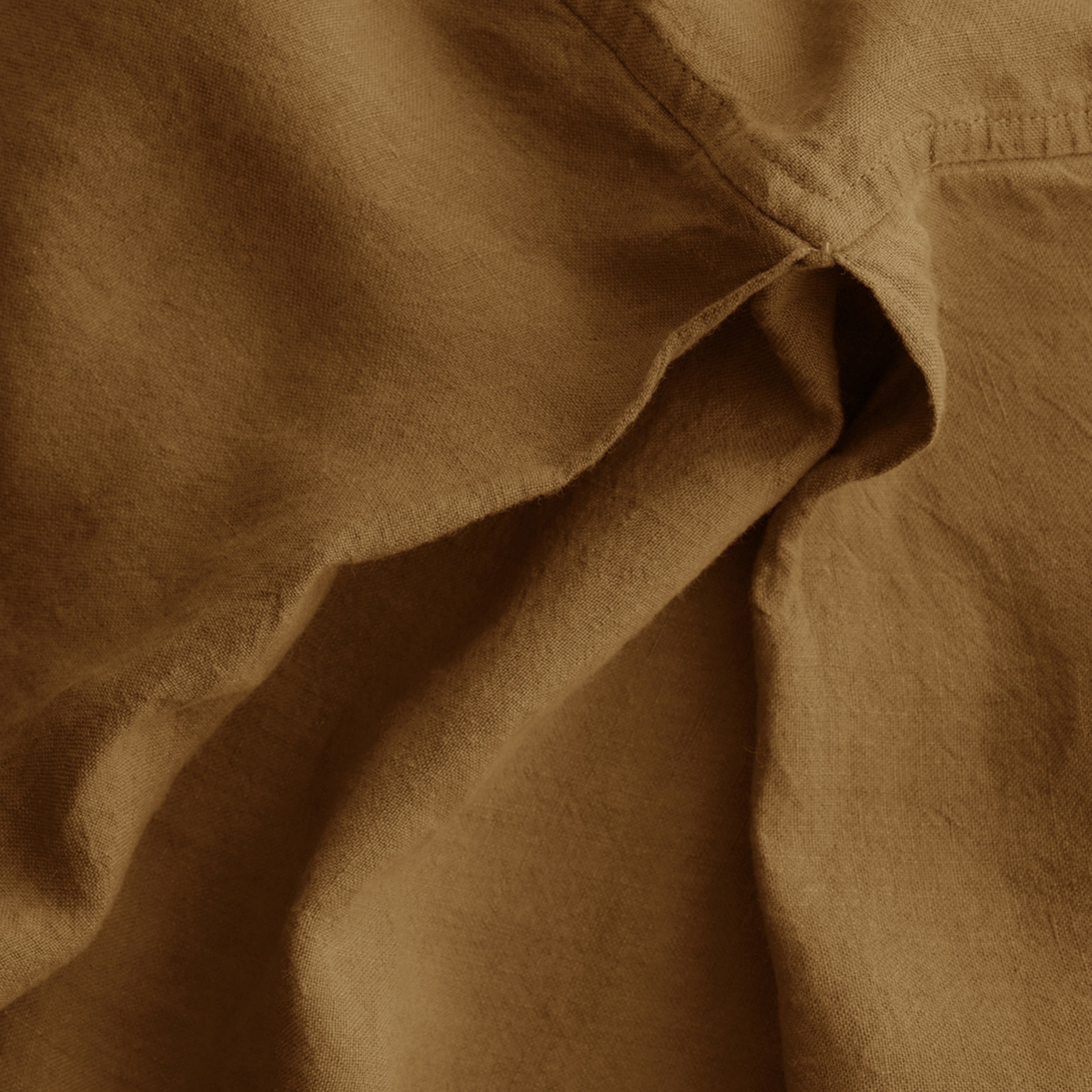 Basix Linen Bed Skirt - Russo