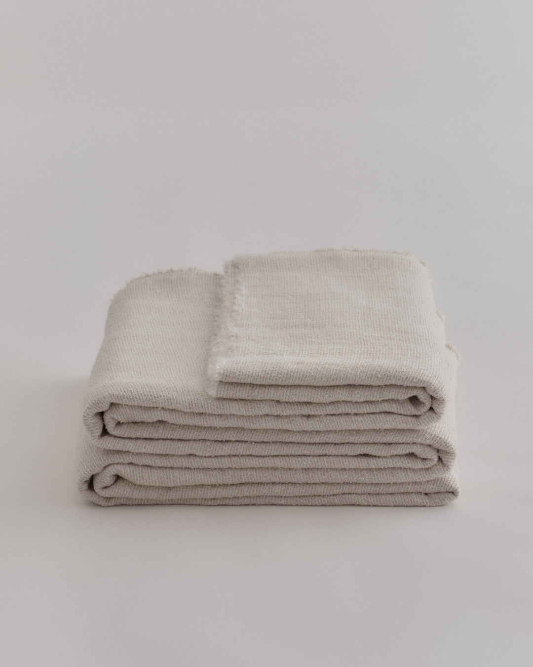 Flocca Heavyweight Linen Bedcover - Crema/Lina