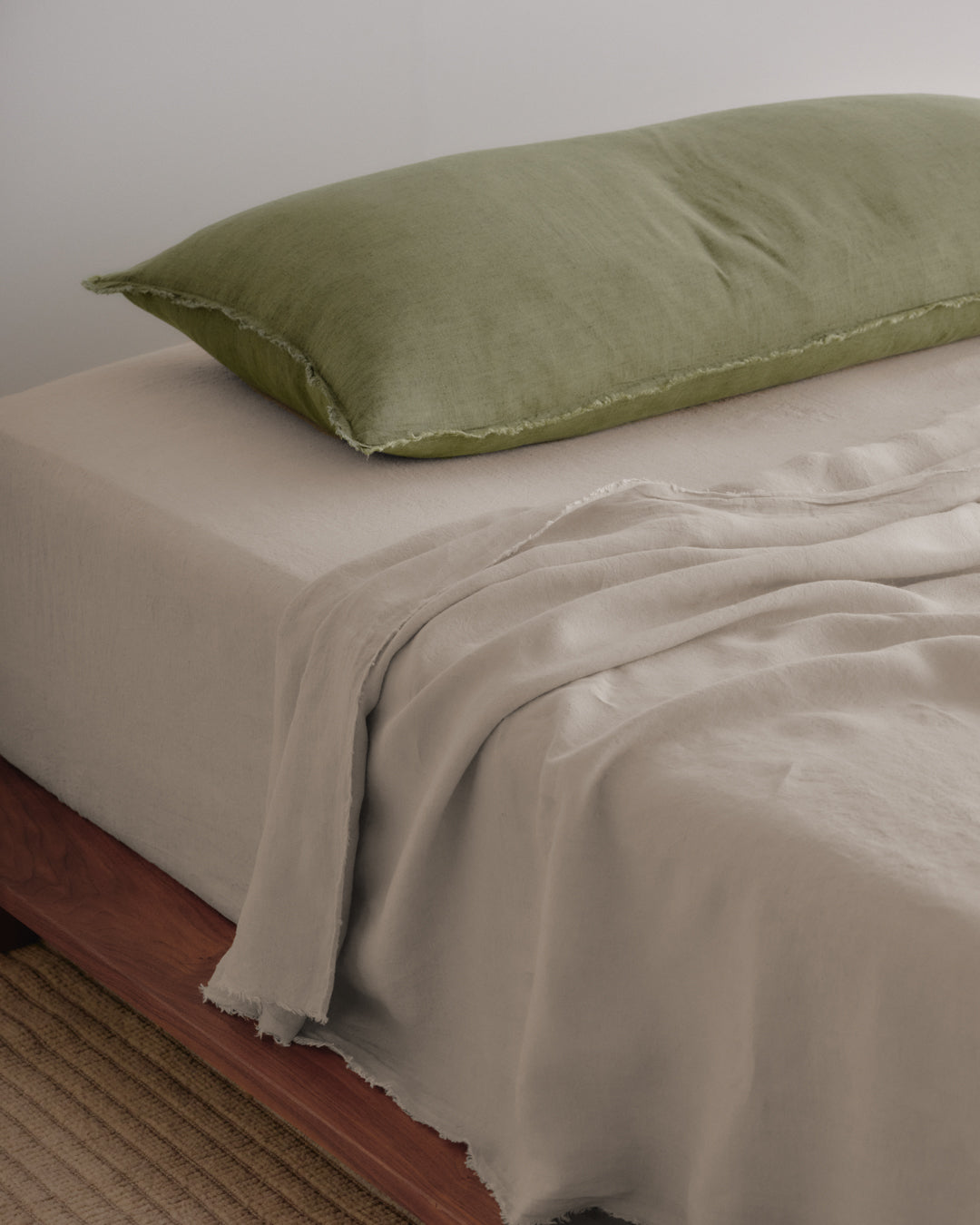 Hale Mercantile Flocca Linen Pillow - Thumbnail 5
