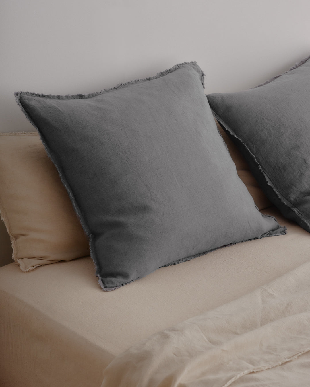 European Linen Pillowcases | Charcoal Grey