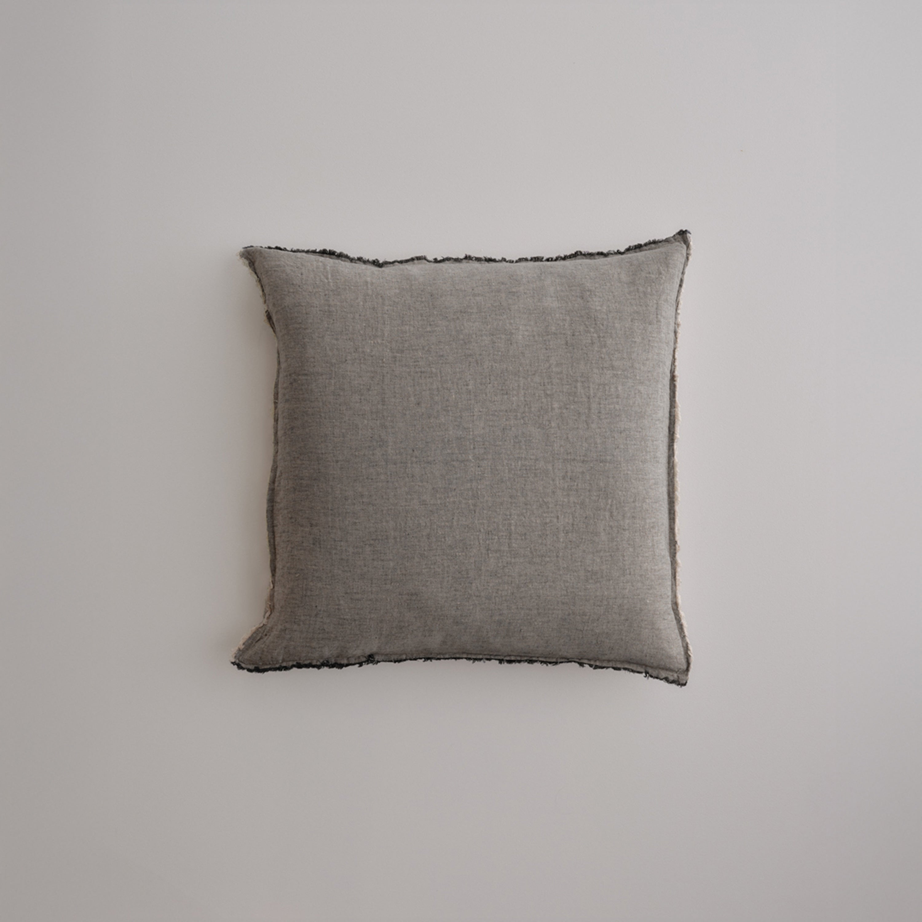 Flocca Linen Pillow - Nox
