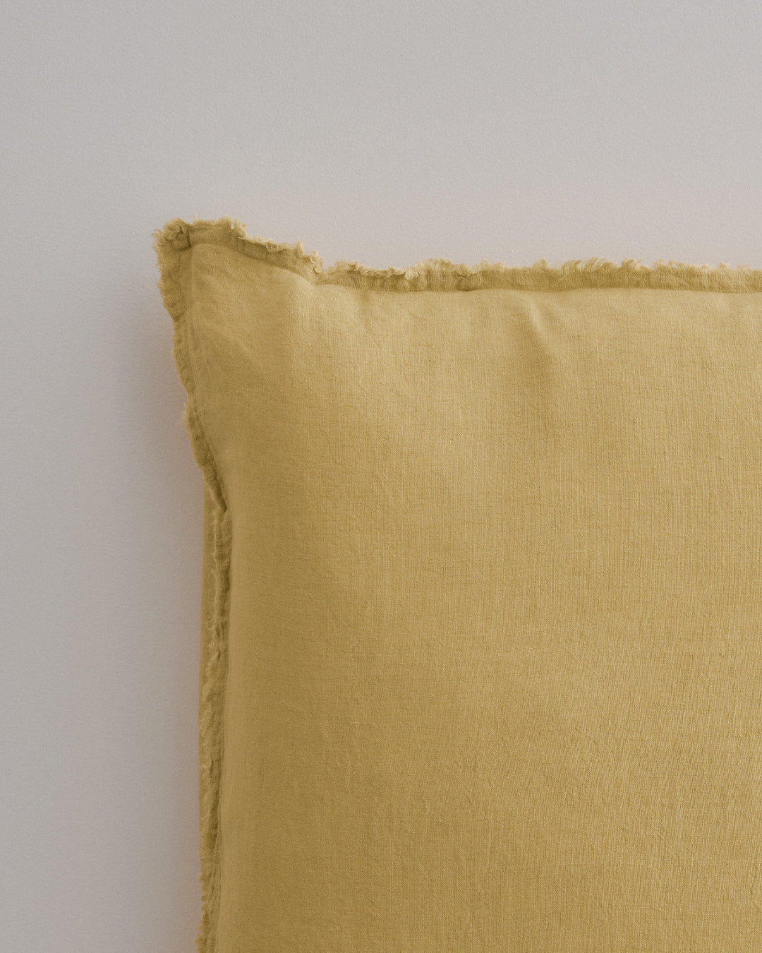 Flocca Linen Pillow - Maiz