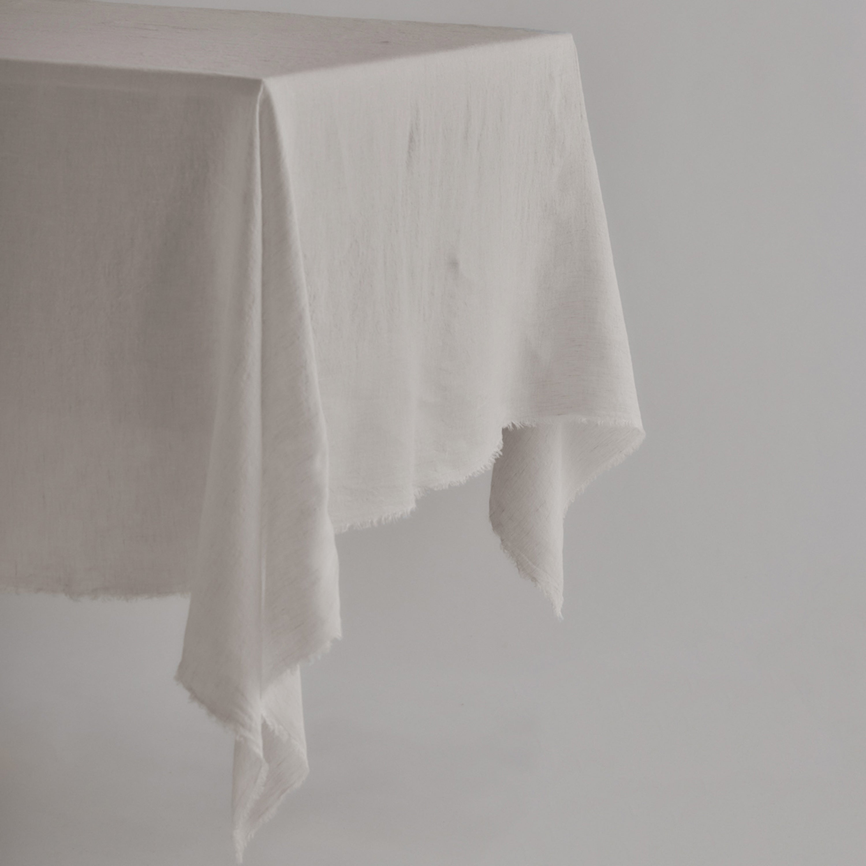 Flocca Linen Tablecloth - Petra