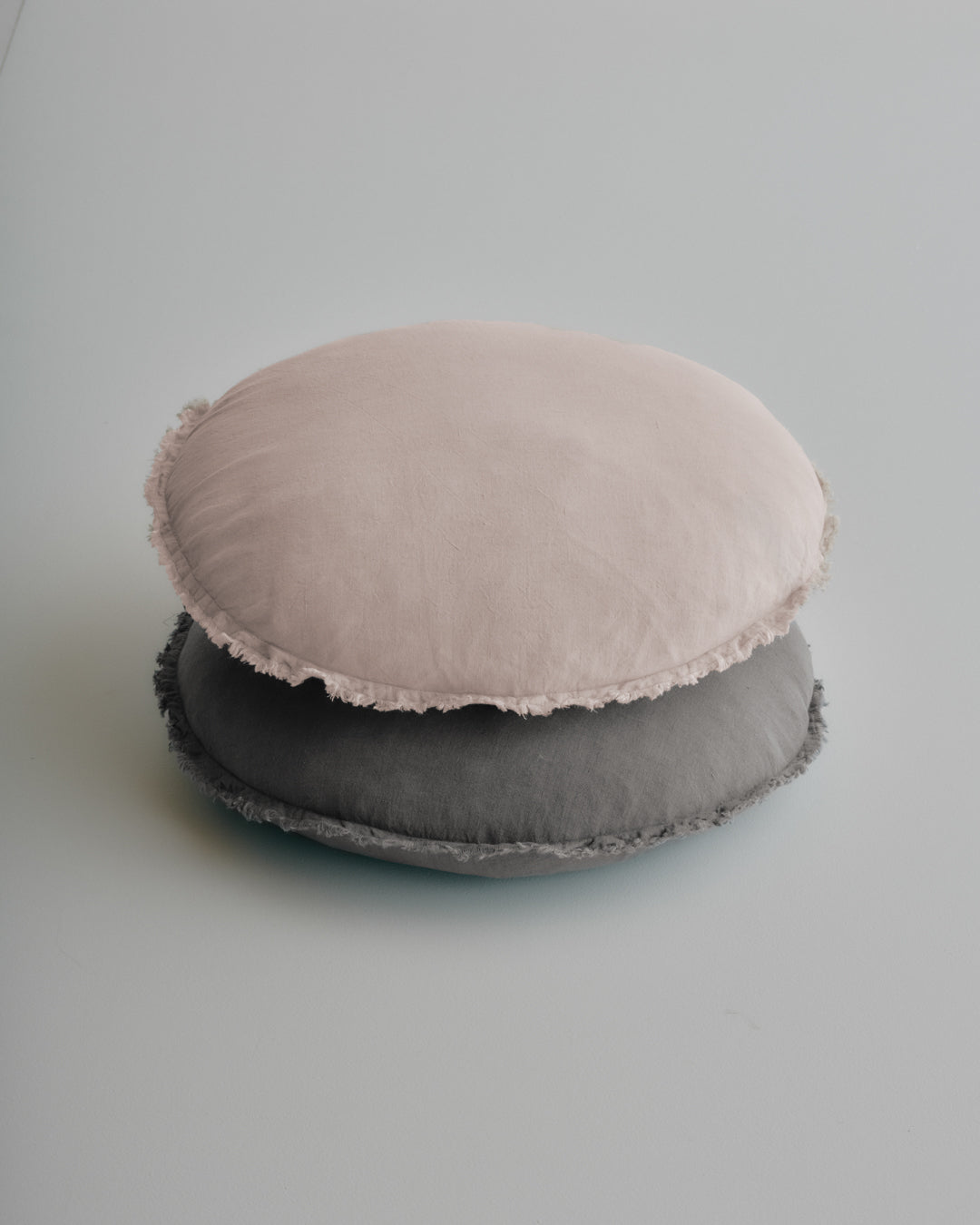 Round Linen Cushion | Charcoal Grey