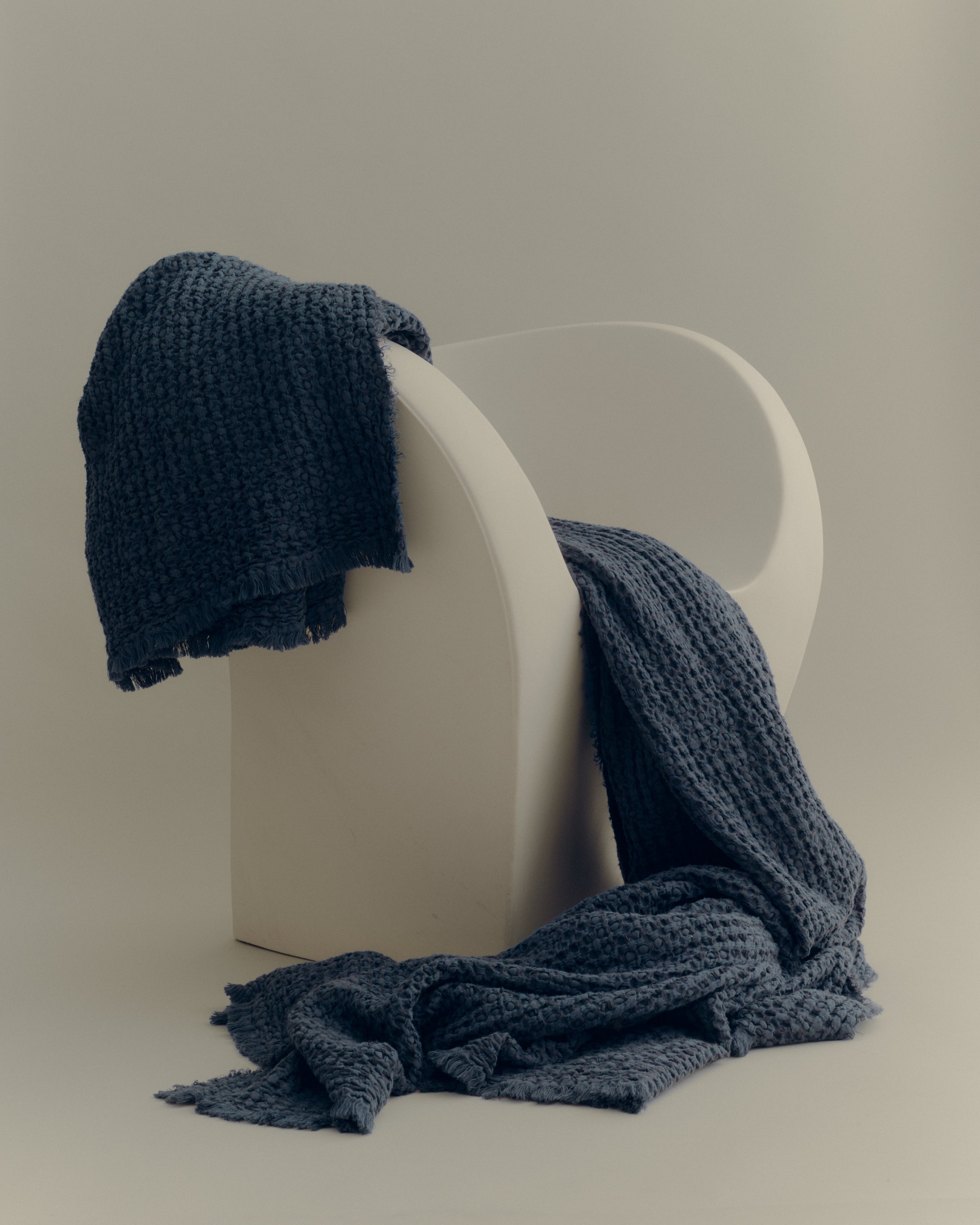 Flocca Linen Blanket - Bateau