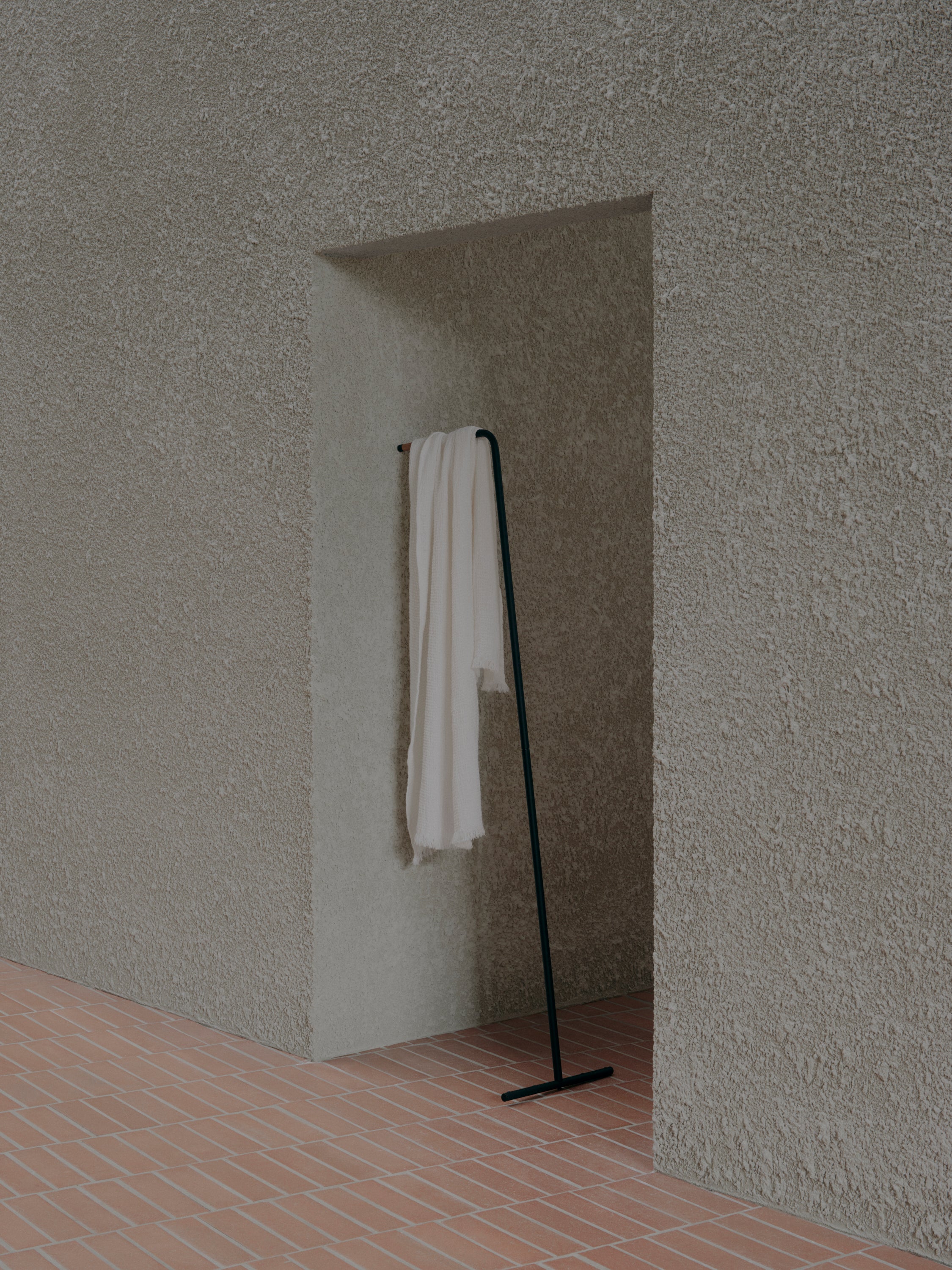 Flocca Linen Bath Towel - Ayrton