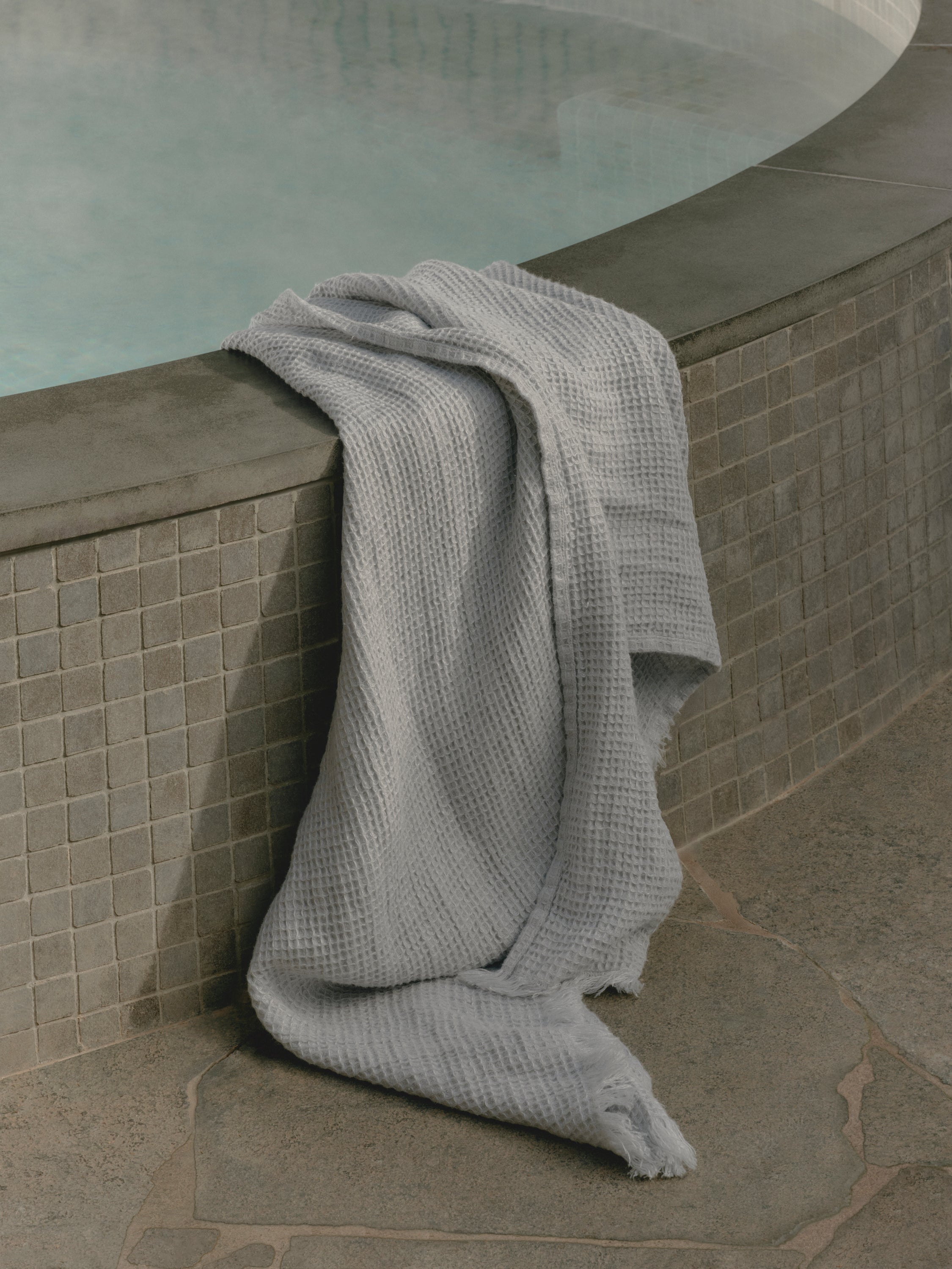 Flocca Linen Bath Towel - Fog